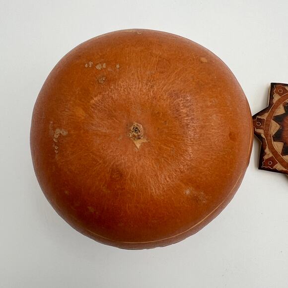 Vintage Hand Carved Peruvian Gourd Box Folk Art Llama Farmer Trinket Artisan - Picture 7 of 9